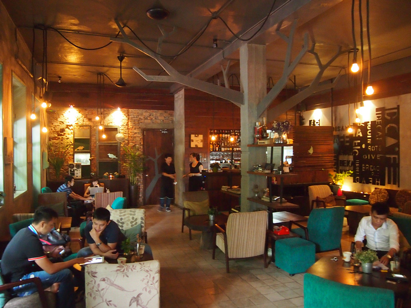 Một Thoáng Cafe Độc Đáo Ở Sài Gòn - Cubes Asia