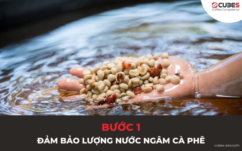 bước 1 trong quy trình ủ cafe ngon